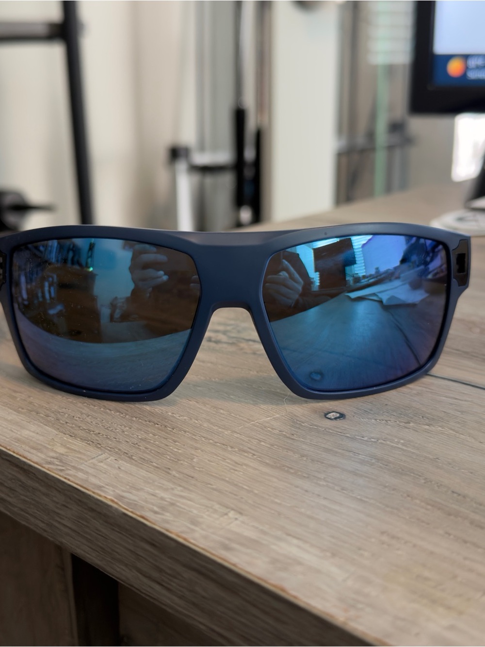 Costa Men’s Diego Sunglasses Blue Frame with Blue Mirrored Lenses 580g NWOT